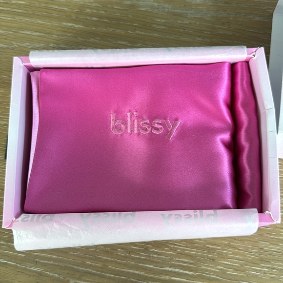 New in box blissy 100% pure Mulberry SILK QUEEN PILLOWCASE PINK OMBRE MOMME 22 - Picture 3 of 10